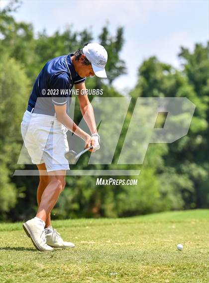 Thumbnail 3 in UIL 5A Boys Golf Finals photogallery.