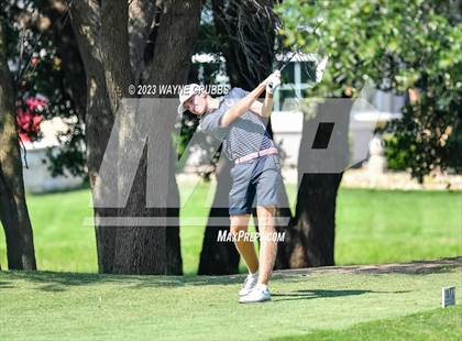 Thumbnail 3 in UIL 5A Boys Golf Finals photogallery.