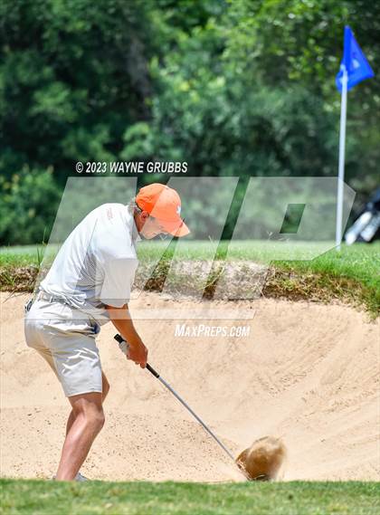 Thumbnail 2 in UIL 5A Boys Golf Finals photogallery.