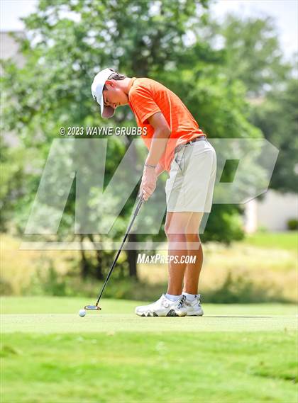 Thumbnail 2 in UIL 5A Boys Golf Finals photogallery.