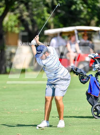 Thumbnail 1 in UIL 5A Boys Golf Finals photogallery.