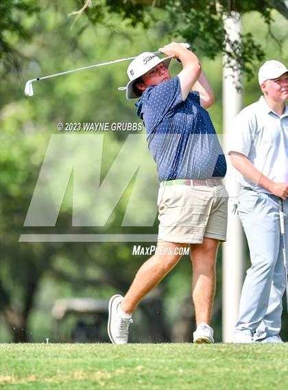 Thumbnail 3 in UIL 5A Boys Golf Finals photogallery.