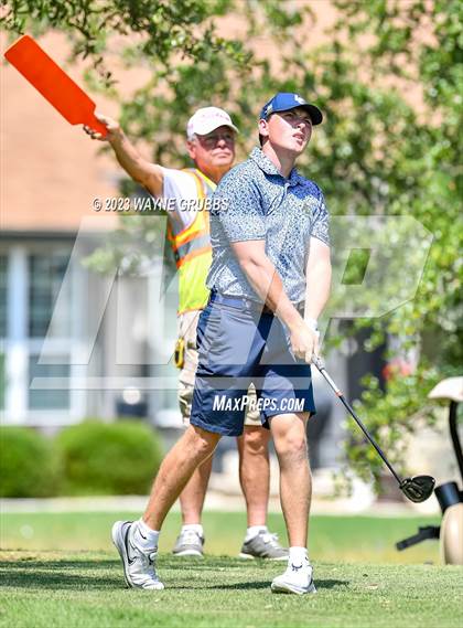 Thumbnail 3 in UIL 5A Boys Golf Finals photogallery.