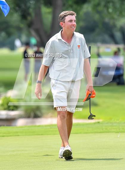 Thumbnail 1 in UIL 5A Boys Golf Finals photogallery.
