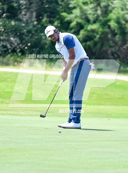 Thumbnail 2 in UIL 5A Boys Golf Finals photogallery.