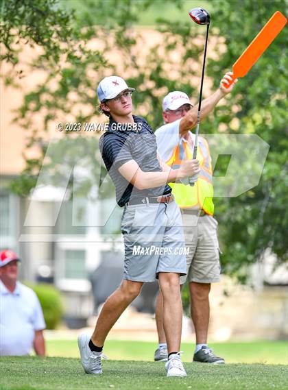 Thumbnail 2 in UIL 5A Boys Golf Finals photogallery.