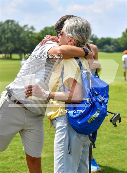 Thumbnail 3 in UIL 5A Boys Golf Finals photogallery.