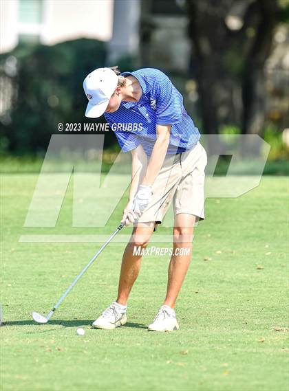 Thumbnail 1 in UIL 5A Boys Golf Finals photogallery.