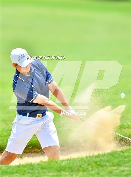 Thumbnail 3 in UIL 5A Boys Golf Finals photogallery.
