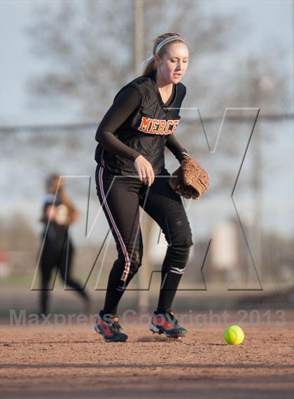 Thumbnail 3 in Merced vs. Hughson photogallery.