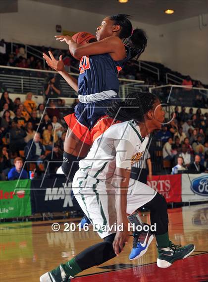Thumbnail 2 in Chaminade vs. Long Beach Poly (CIF SS Open Division Final) photogallery.