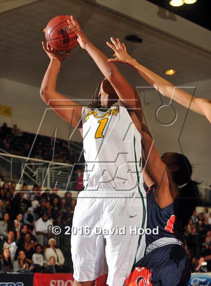 Thumbnail 3 in Chaminade vs. Long Beach Poly (CIF SS Open Division Final) photogallery.