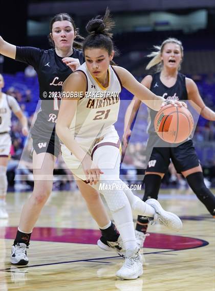 Thumbnail 1 in Fairfield vs. Winnsboro (UIL 3A Basketball State Semifinal) photogallery.