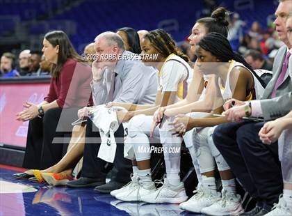 Thumbnail 3 in Fairfield vs. Winnsboro (UIL 3A Basketball State Semifinal) photogallery.