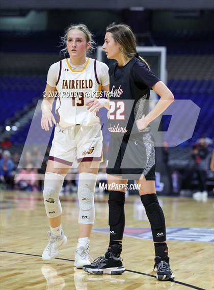 Thumbnail 1 in Fairfield vs. Winnsboro (UIL 3A Basketball State Semifinal) photogallery.