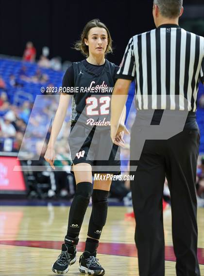 Thumbnail 2 in Fairfield vs. Winnsboro (UIL 3A Basketball State Semifinal) photogallery.