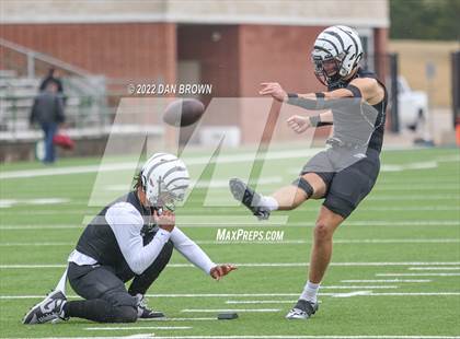 Thumbnail 2 in Grandview vs Pottsboro (UIL 3A D1 Regional Semifinal) photogallery.