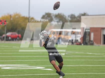 Thumbnail 3 in Grandview vs Pottsboro (UIL 3A D1 Regional Semifinal) photogallery.