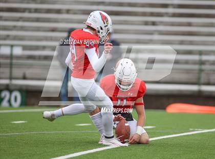 Thumbnail 2 in Grandview vs Pottsboro (UIL 3A D1 Regional Semifinal) photogallery.