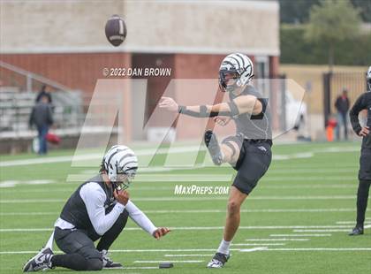 Thumbnail 3 in Grandview vs Pottsboro (UIL 3A D1 Regional Semifinal) photogallery.