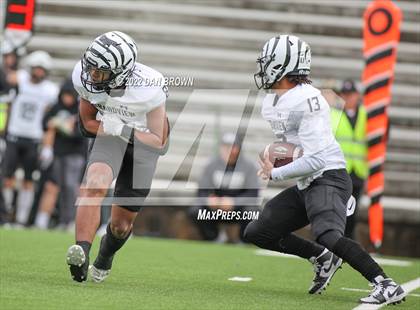 Thumbnail 3 in Grandview vs Pottsboro (UIL 3A D1 Regional Semifinal) photogallery.