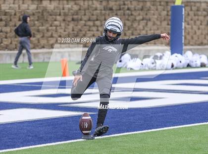 Thumbnail 2 in Grandview vs Pottsboro (UIL 3A D1 Regional Semifinal) photogallery.