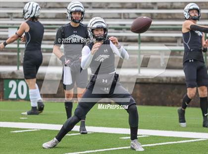 Thumbnail 2 in Grandview vs Pottsboro (UIL 3A D1 Regional Semifinal) photogallery.