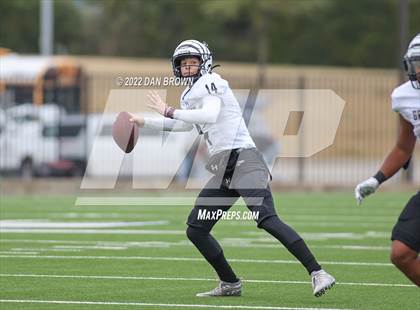 Thumbnail 1 in Grandview vs Pottsboro (UIL 3A D1 Regional Semifinal) photogallery.