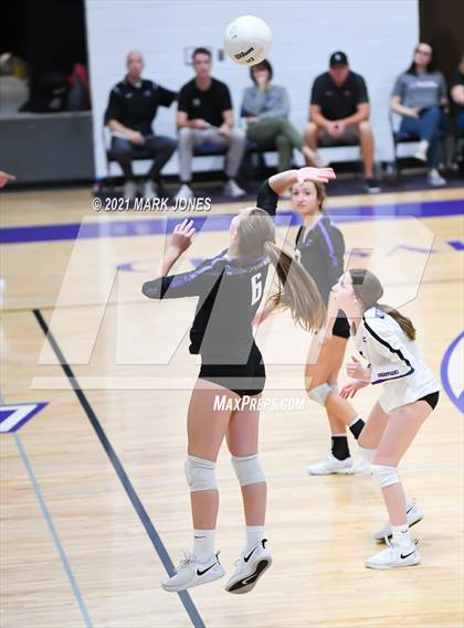 Thumbnail 2 in Northwest Christian @ Bourgade Catholic photogallery.