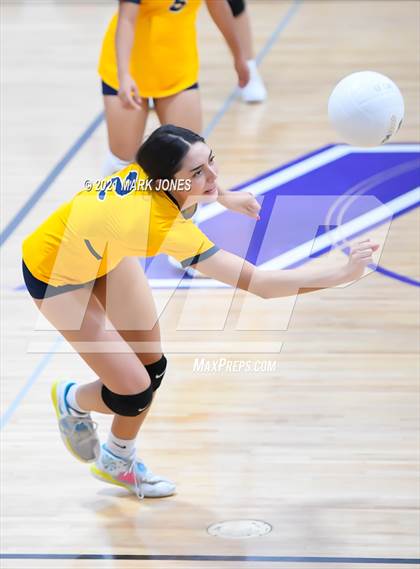 Thumbnail 3 in Northwest Christian @ Bourgade Catholic photogallery.