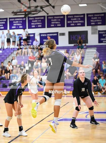 Thumbnail 2 in Northwest Christian @ Bourgade Catholic photogallery.