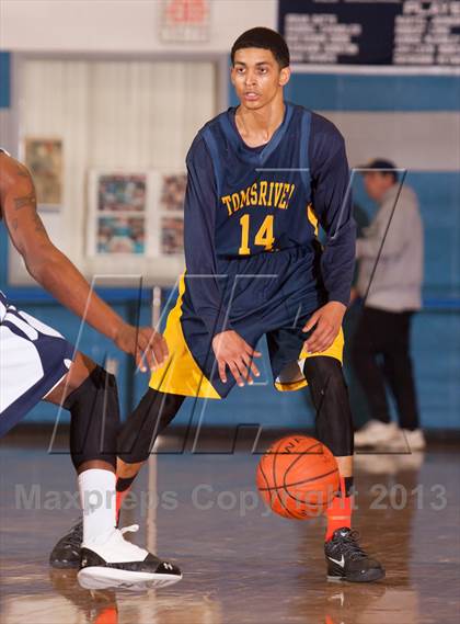 Thumbnail 2 in Toms River North @ Atlantic City (NJSIAA South - Group 4 Semifinals) photogallery.