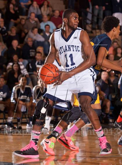 Thumbnail 1 in Toms River North @ Atlantic City (NJSIAA South - Group 4 Semifinals) photogallery.
