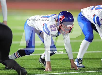 Thumbnail 2 in Haxtun vs. Akron (CHSAA 8-Man Final) photogallery.