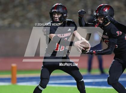 Thumbnail 3 in Haxtun vs. Akron (CHSAA 8-Man Final) photogallery.