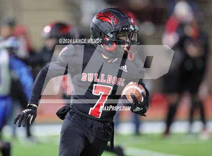 Thumbnail 3 in Haxtun vs. Akron (CHSAA 8-Man Final) photogallery.