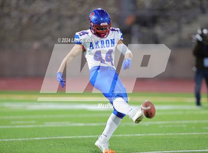 Thumbnail 3 in Haxtun vs. Akron (CHSAA 8-Man Final) photogallery.