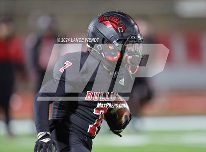 Thumbnail 2 in Haxtun vs. Akron (CHSAA 8-Man Final) photogallery.