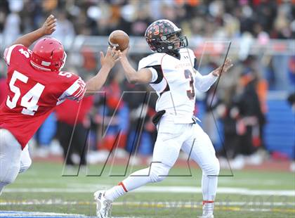 Thumbnail 2 in White Plains vs North Rockland (Section 1 Class AA Final) photogallery.