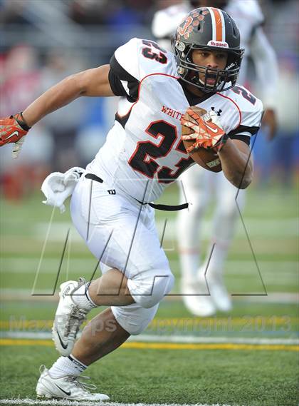 Thumbnail 2 in White Plains vs North Rockland (Section 1 Class AA Final) photogallery.