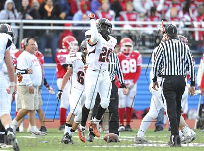 Thumbnail 3 in White Plains vs North Rockland (Section 1 Class AA Final) photogallery.