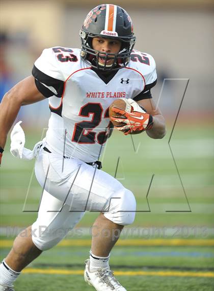 Thumbnail 1 in White Plains vs North Rockland (Section 1 Class AA Final) photogallery.