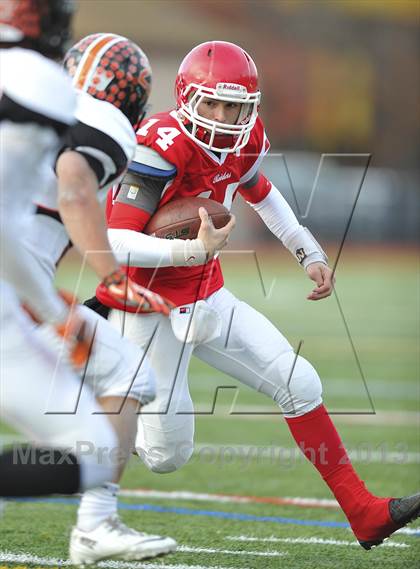 Thumbnail 2 in White Plains vs North Rockland (Section 1 Class AA Final) photogallery.