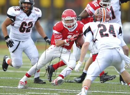 Thumbnail 2 in White Plains vs North Rockland (Section 1 Class AA Final) photogallery.