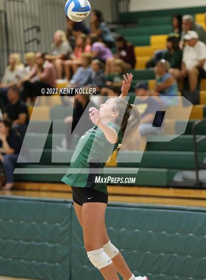 Thumbnail 2 in Clarkston @ Lake Orion photogallery.