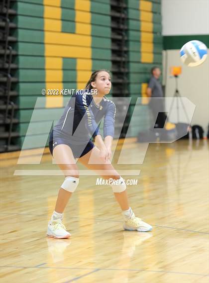 Thumbnail 1 in Clarkston @ Lake Orion photogallery.