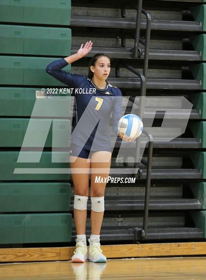 Thumbnail 2 in Clarkston @ Lake Orion photogallery.