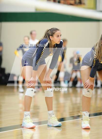 Thumbnail 2 in Clarkston @ Lake Orion photogallery.