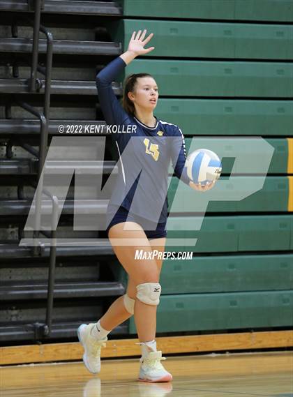 Thumbnail 1 in Clarkston @ Lake Orion photogallery.