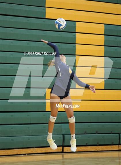 Thumbnail 2 in Clarkston @ Lake Orion photogallery.